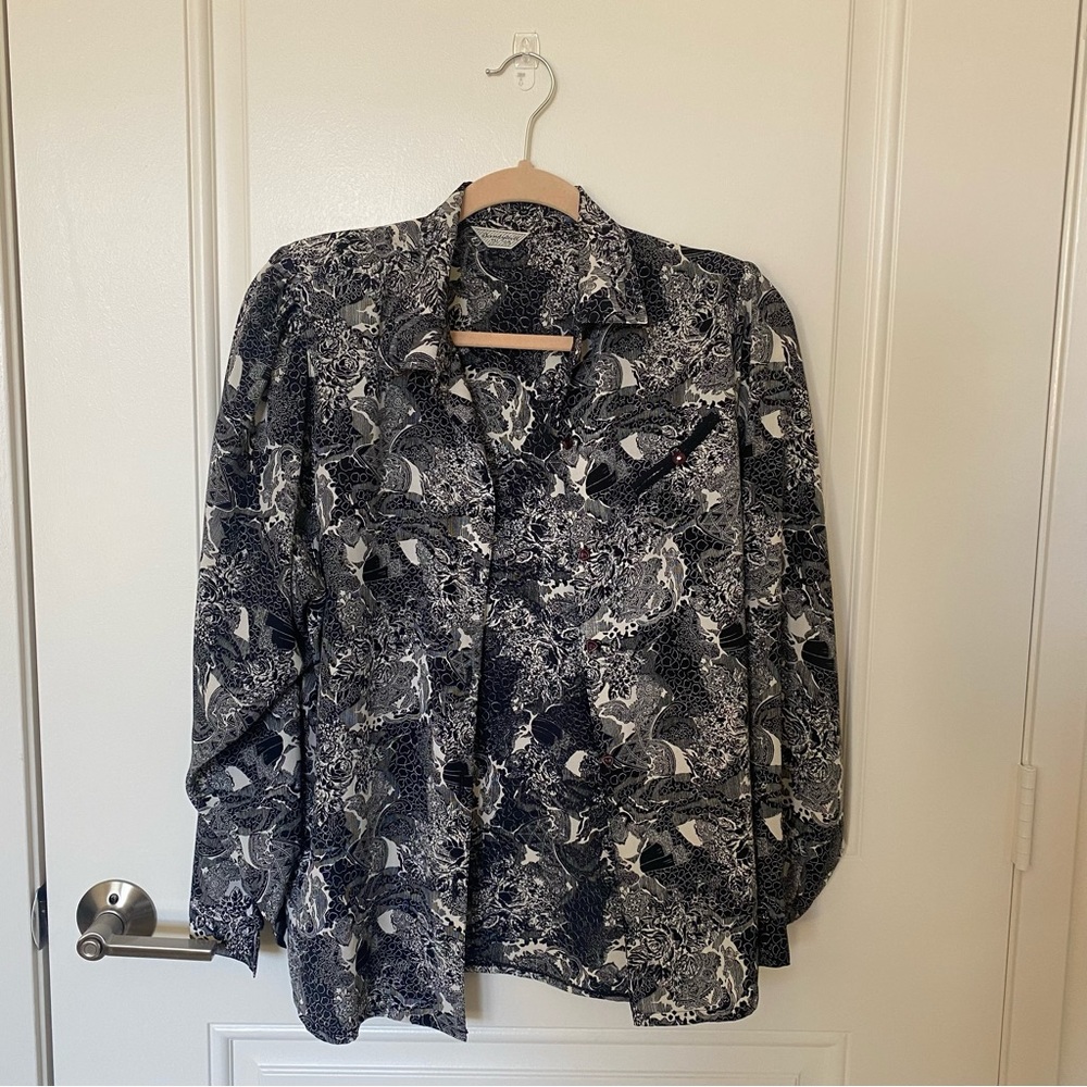 VINTAGE Black & White Button Front Blouse